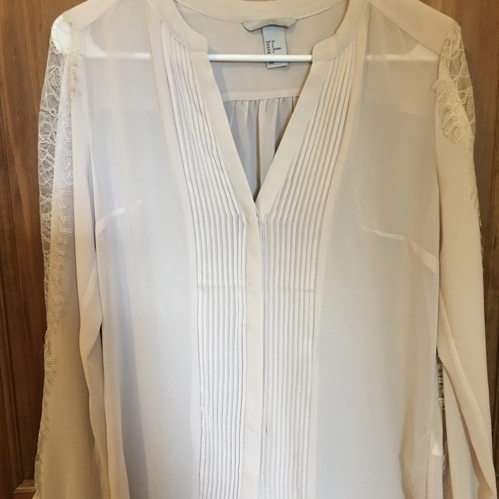 🎉Sale 5/$25 clothes and shoes! 
Beige button down